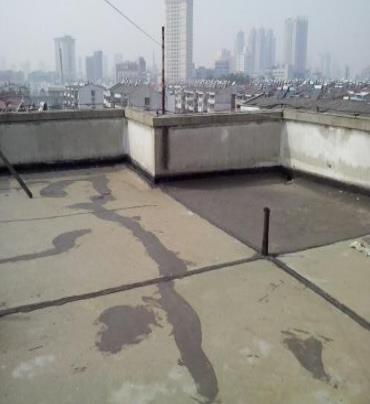 吴江漏水维修 楼顶漏水是什么原因，楼顶漏水维修方法是什么?